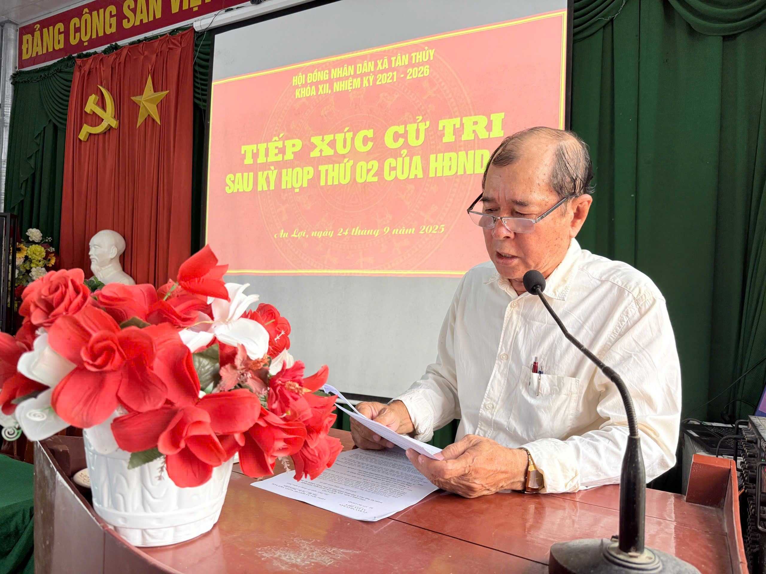 Tiếp xúc cử tri sau Kỳ họp thứ 2 HĐND xã Tân Thủy, đối thoại thẳng thắn –hành động rõ ràng